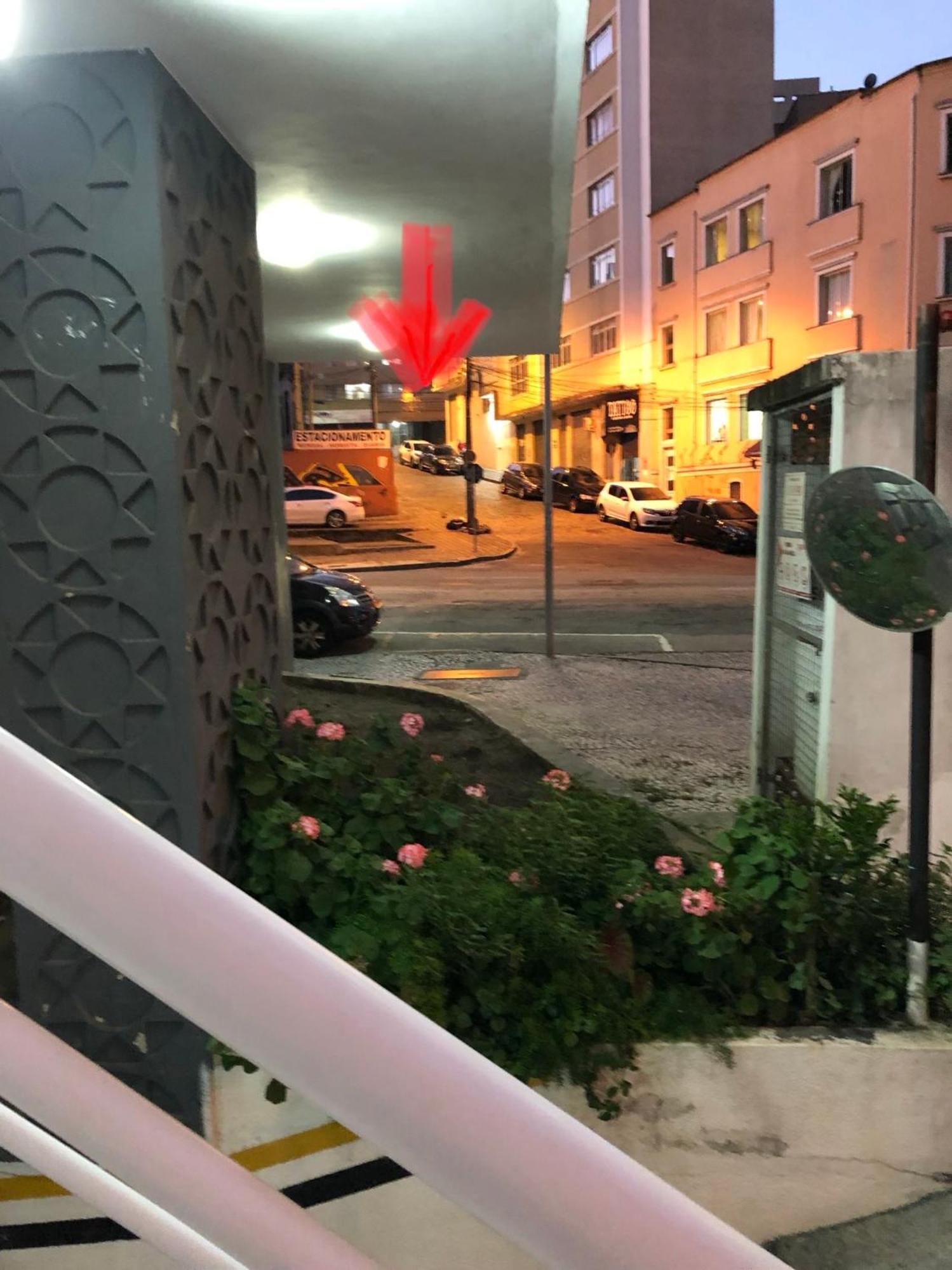 Ap Na Rua Das Flores Куритиба Экстерьер фото